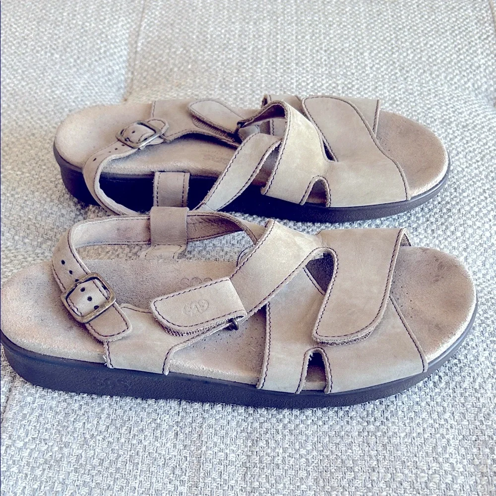 SAS Women's Huggy Suede Sandals in Taupe / Tan - Picture 3 of 7